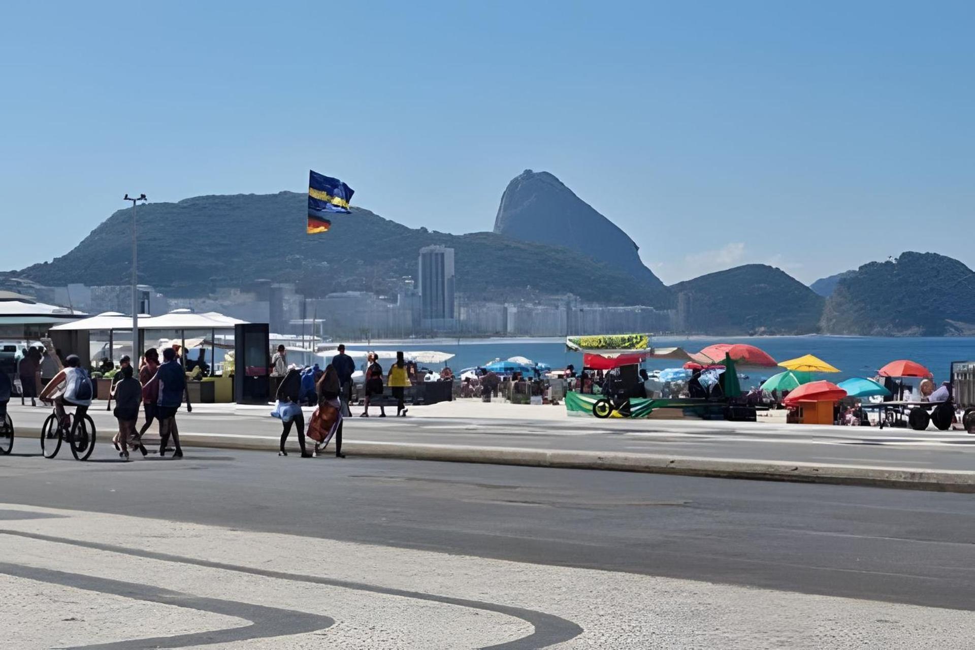 Studio Pe Na Areia Em Copacabana 里约热内卢 外观 照片